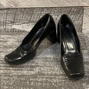 Women’s Black Prada Pumps w/ Chunky Heel